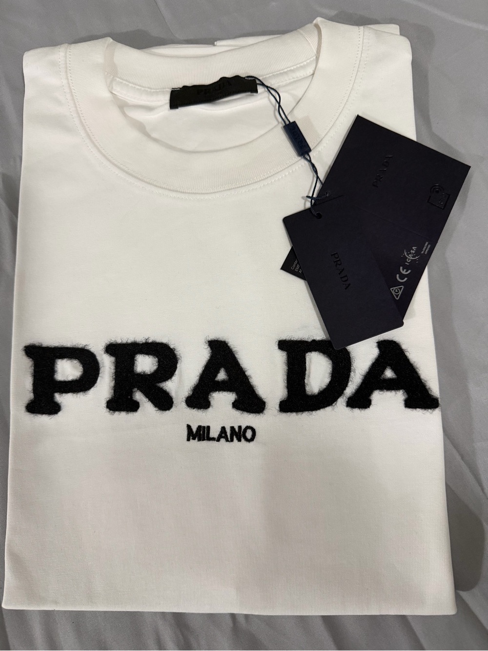 Prada Milano Men’s Short Sleeve T-Shirt Black or White.